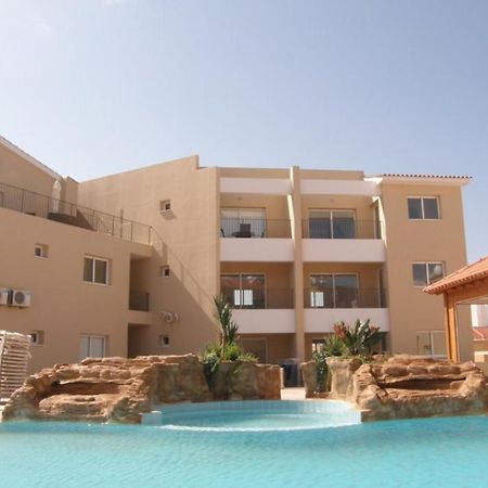 Kronos Holiday Apartments Paralimni Exteriör bild