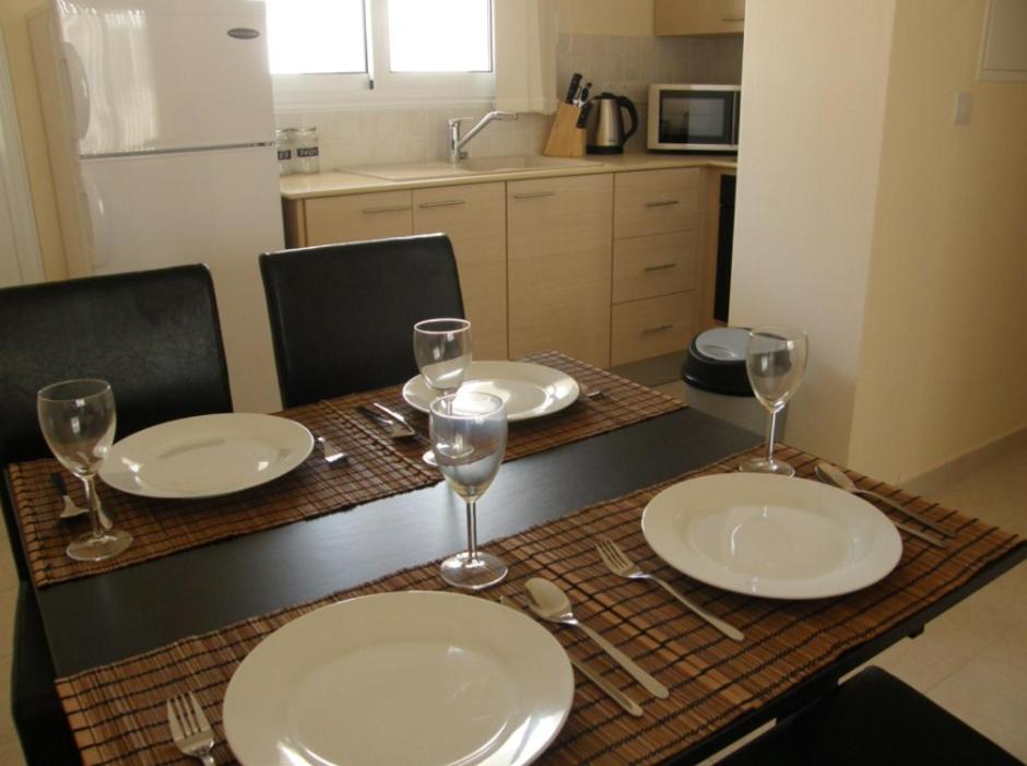Kronos Holiday Apartments Paralimni Rum bild