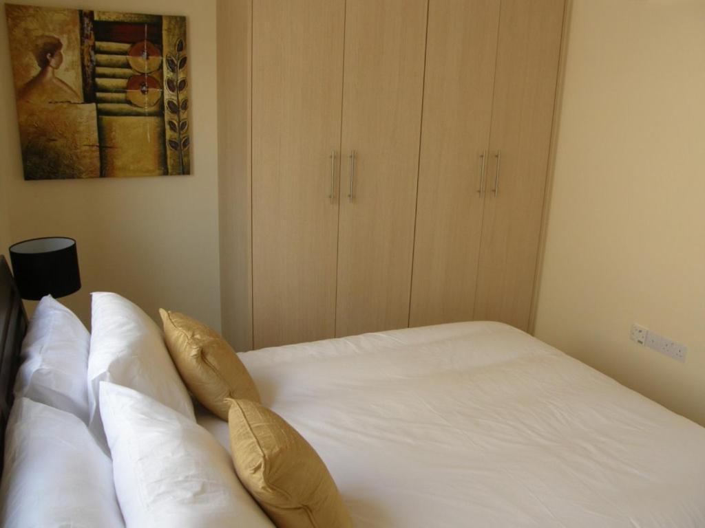 Kronos Holiday Apartments Paralimni Rum bild